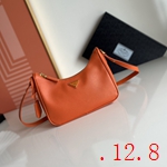 スーパーコピーブラダバッグ